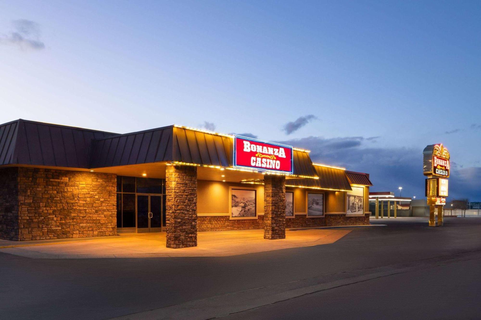 Super 8 By Wyndham Fallon Exteriér fotografie